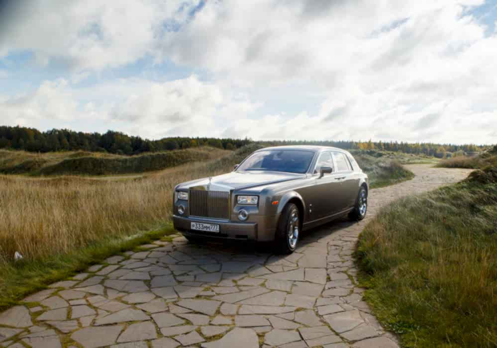Links Rolls Royce 3